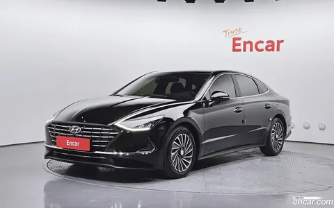 Hyundai Sonata Hybrid 2022 buy in Moscow