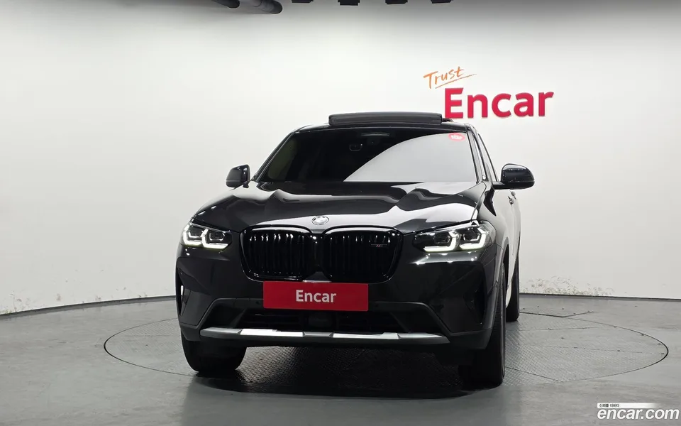 BMW X4 xDrive20i xLine 2022 — миниатюра 3
