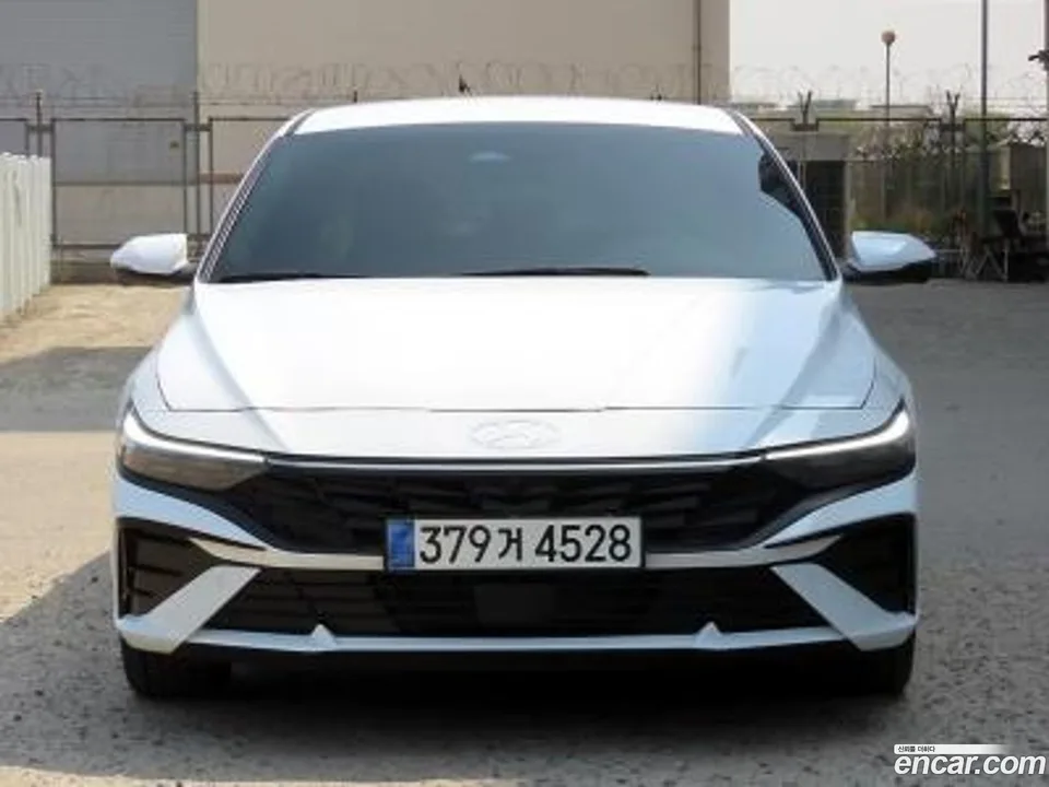 Hyundai Avante CN7 1.6 2025 — миниатюра 2