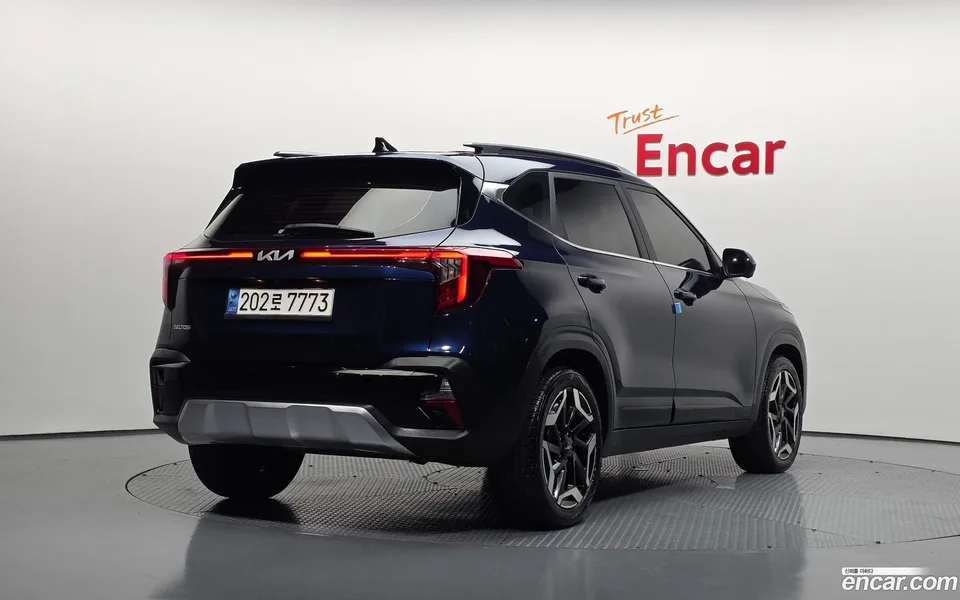Kia Seltos 1.6 2WD 2023 — миниатюра 2