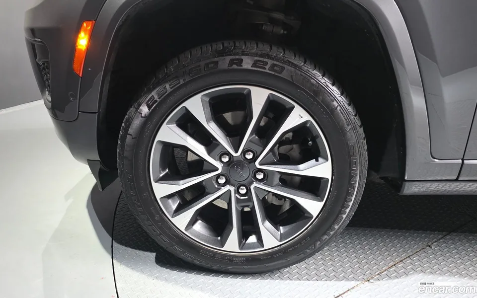 Jeep Grand Cherokee L 3.6 2022 — миниатюра 5