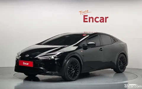 Toyota Prius 2025 купить в Москве