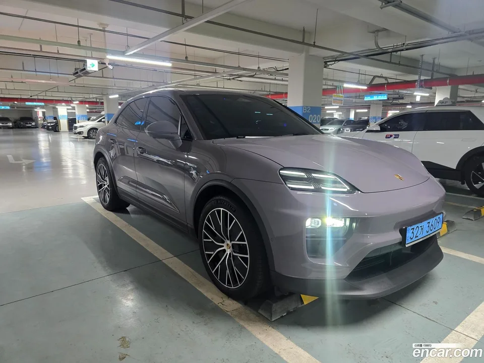 Porsche Macan Electric 4S 2025 — миниатюра 2