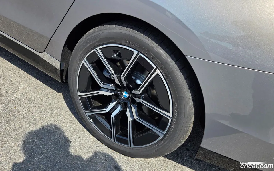 BMW 7 Series 740i xDrive M 2026 — миниатюра 5
