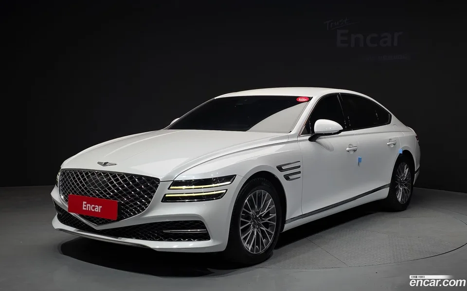 Genesis G80 2.5 2WD 2022 — фото 1, купить с доставкой в Москву