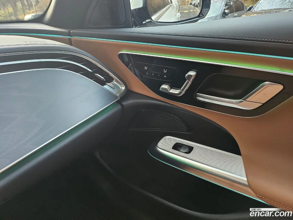 Mercedes-Benz E-Class E200 2025 — миниатюра 5