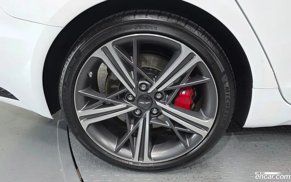 Genesis G70 2.5T 2WD 2023 — миниатюра 5