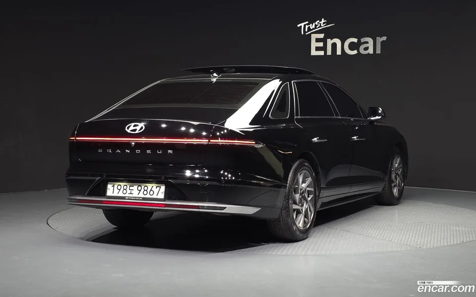 Hyundai Grandeur 2.5 2WD 2023 — миниатюра 2