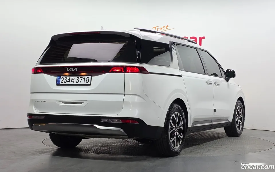 Kia Carnival 9 2022 — миниатюра 2