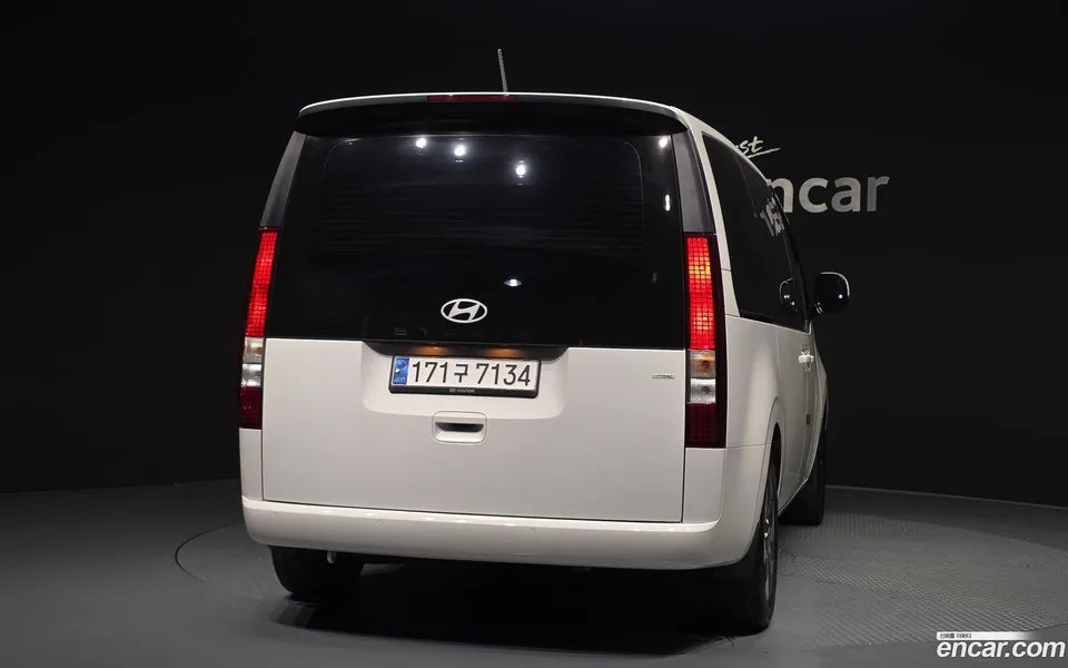 Hyundai Staria 4WD 9 2024 — миниатюра 4