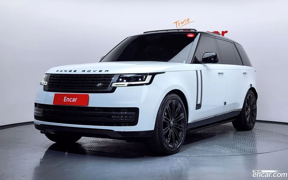 Land Rover Range Rover P530 AB LWB 2025 — фото 1, купить с доставкой в Москву