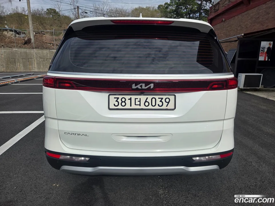 Kia Carnival 9 2022 — миниатюра 2