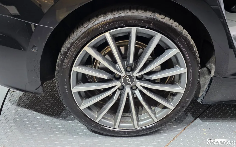 Audi A5 40 TFSI 2023 — миниатюра 5