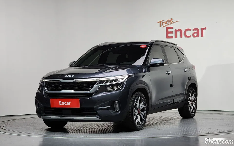 Kia Seltos 1.6 2WD 2022 — фото 1, купить с доставкой в Москву