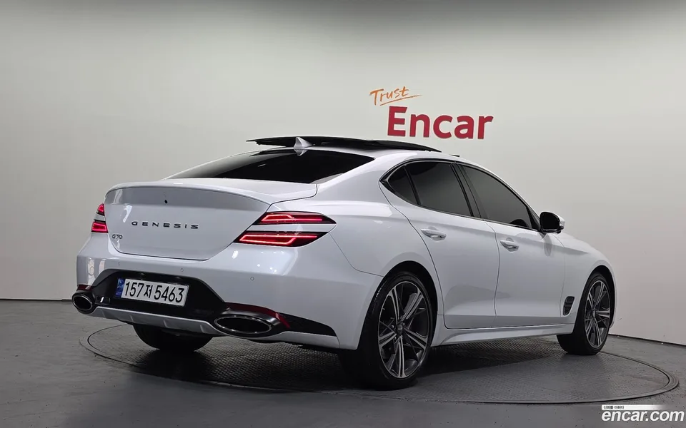 Genesis G70 2.5T 2WD 2023 — миниатюра 2