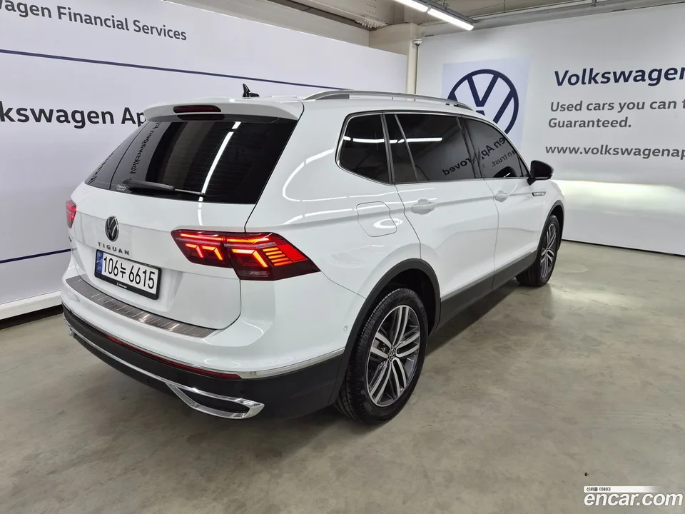 Volkswagen Tiguan Allspace 2.0 TSI 2024 — миниатюра 2