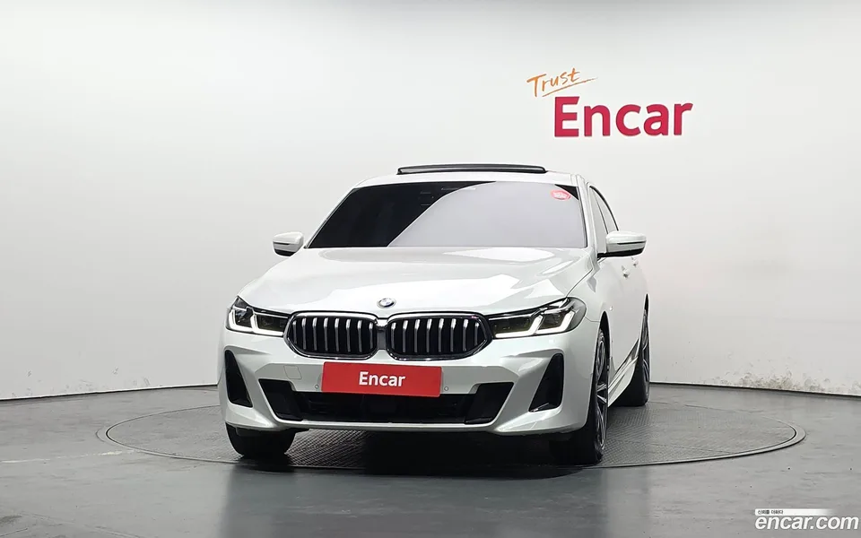 BMW 6 Series GT 620d M 2022 — миниатюра 3