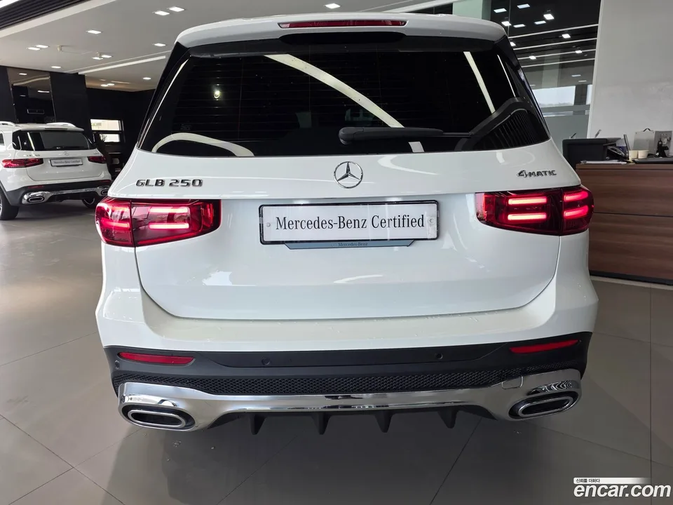Mercedes-Benz GLB-Class GLB250 4MATIC 2025 — миниатюра 4