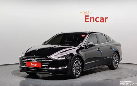 Hyundai Sonata Hybrid 2022 buy in Moscow