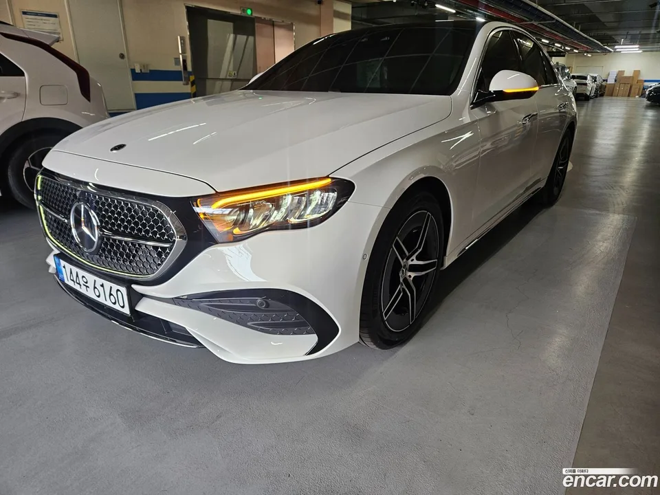 Mercedes-Benz E-Class E200 AMG Line 2026 — миниатюра 2