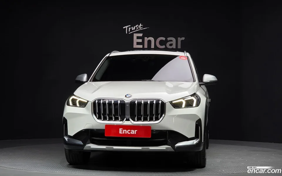BMW X1 xDrive 20i xLine 2024 — миниатюра 3