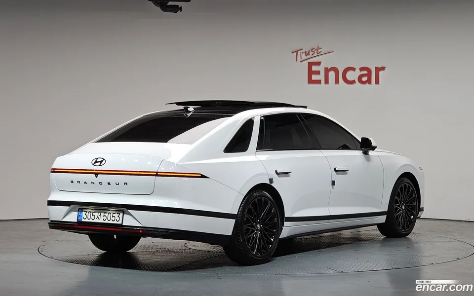 Hyundai Grandeur 2.5 2WD 2023 — миниатюра 2