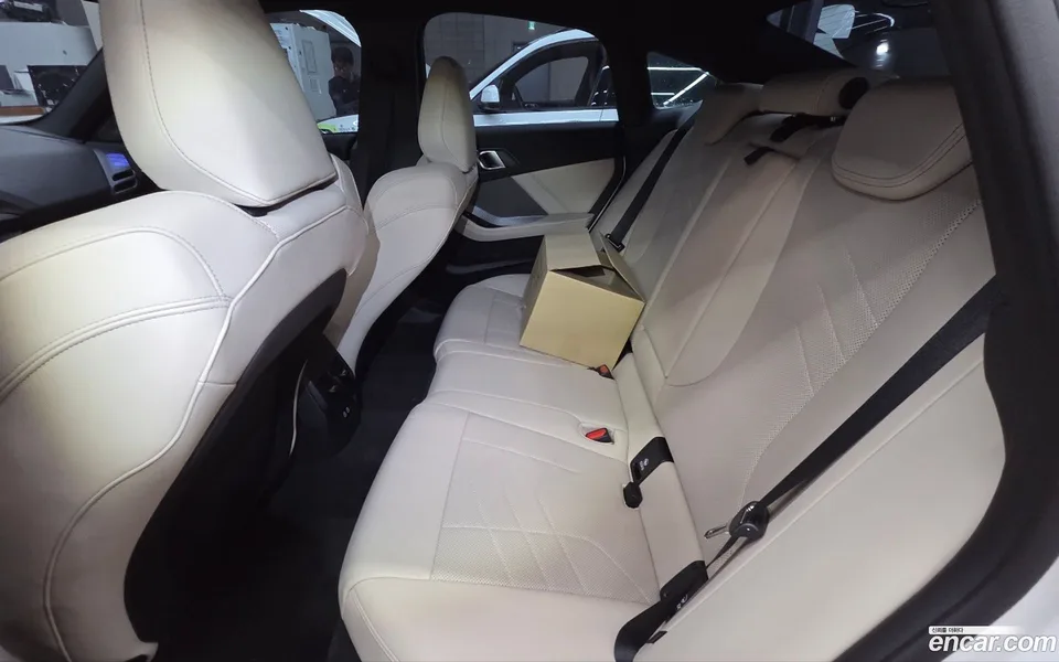 BMW 2 Series Gran Coupe 228 xDrive M 2025 — миниатюра 4