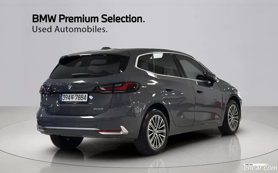 BMW 2 Series Active Tourer 220i 2023 — миниатюра 2