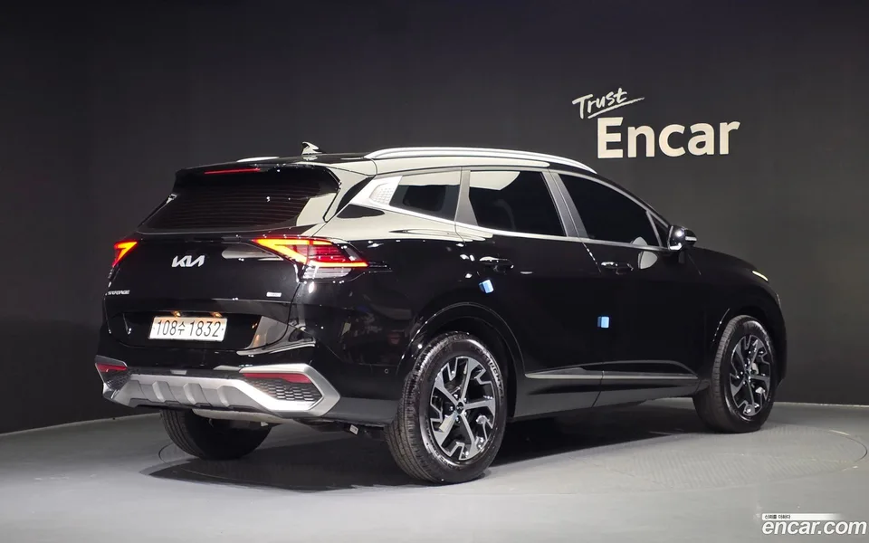 Kia Sportage Hybrid 2WD 2023 — миниатюра 2