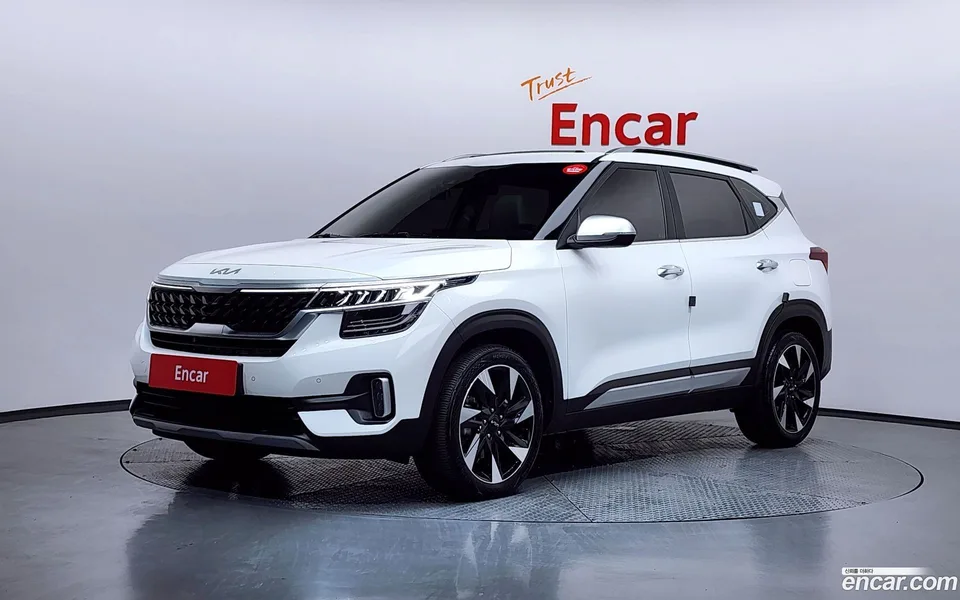 Kia Seltos 1.6 2WD 2022 — фото 1, купить с доставкой в Москву
