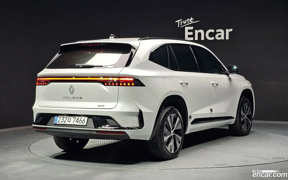 Renault Samsung Grand Koleos 1.5 E-TECH 2WD 2025 — миниатюра 2