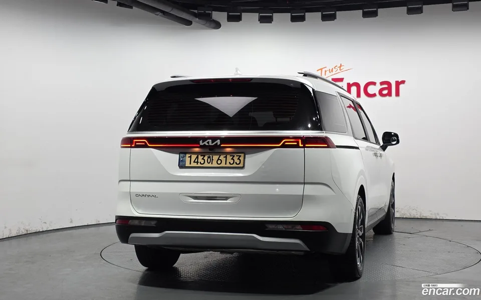 Kia Carnival 9 2023 — миниатюра 4