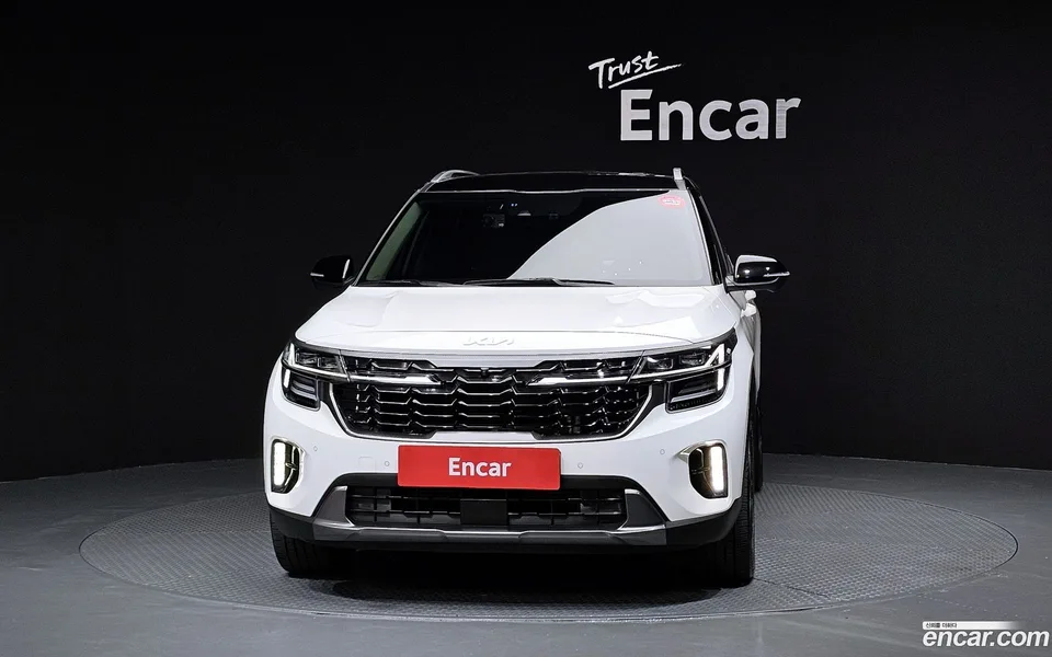 Kia Seltos 1.6 4WD 2022 — миниатюра 3