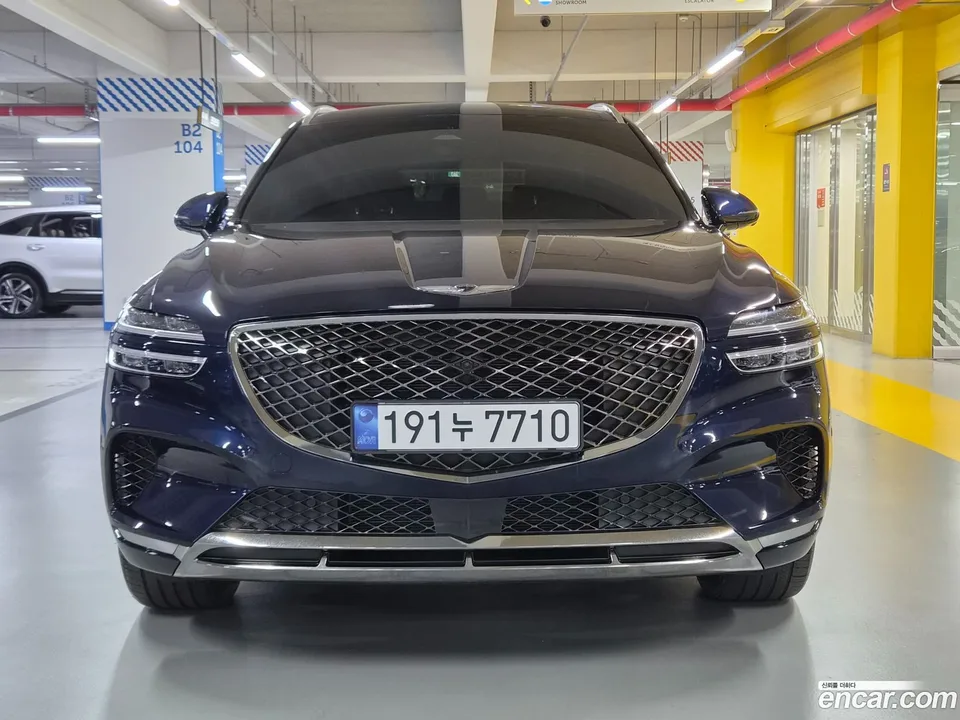 Genesis GV70 2.5T AWD 2022 — фото 1, купить с доставкой в Москву