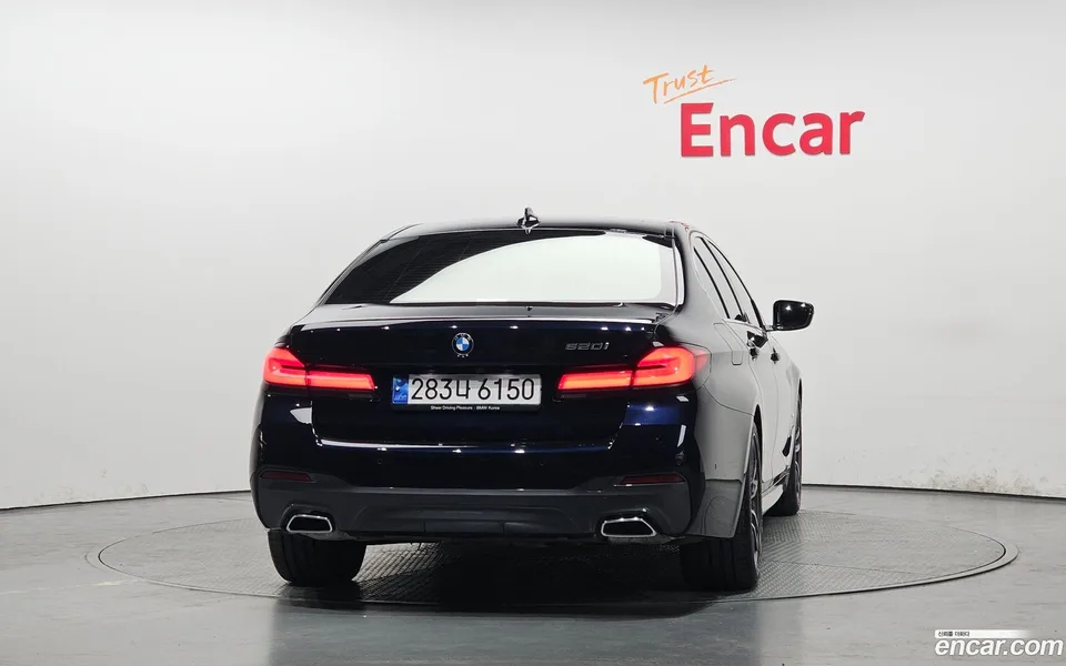 BMW 5 Series 520i M 2022 — миниатюра 4