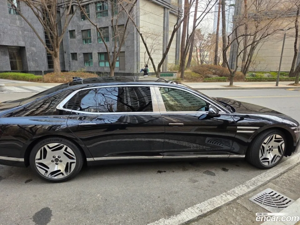 Genesis G90 3.5 e-S/C AWD LWB 2024 — миниатюра 3