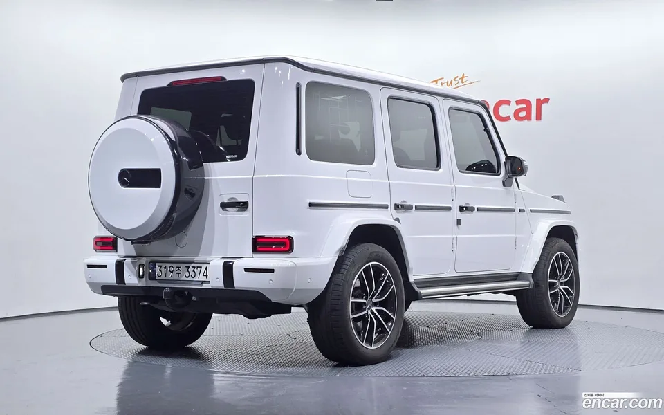 Mercedes-Benz G-Class (W463b) G400d 2023 — миниатюра 2