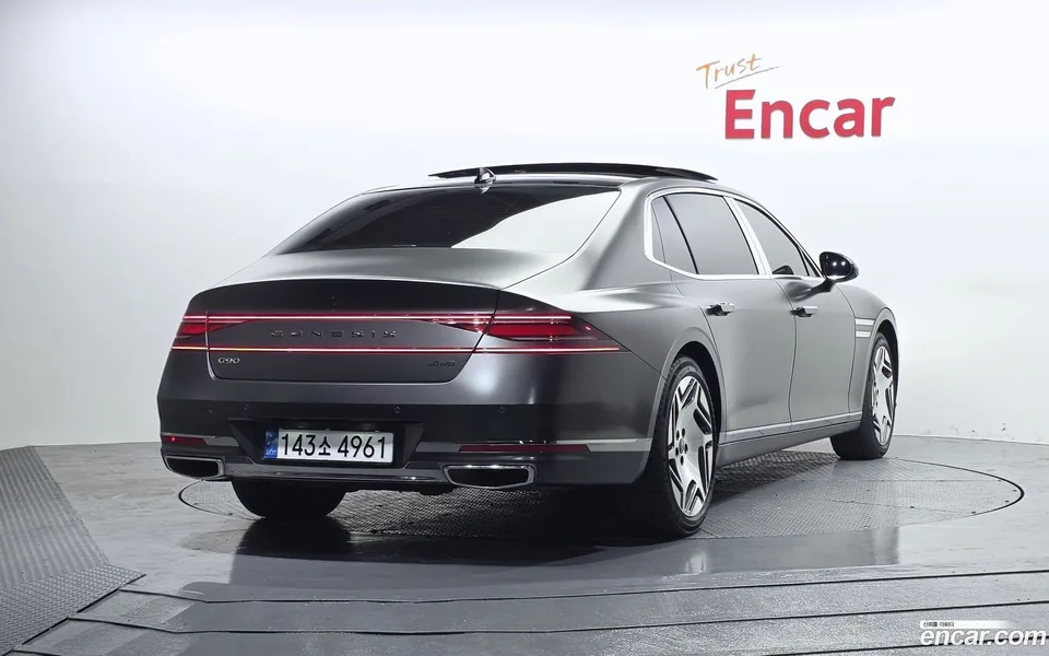 Genesis G90 3.5 e-S/C AWD LWB 2022 — миниатюра 2