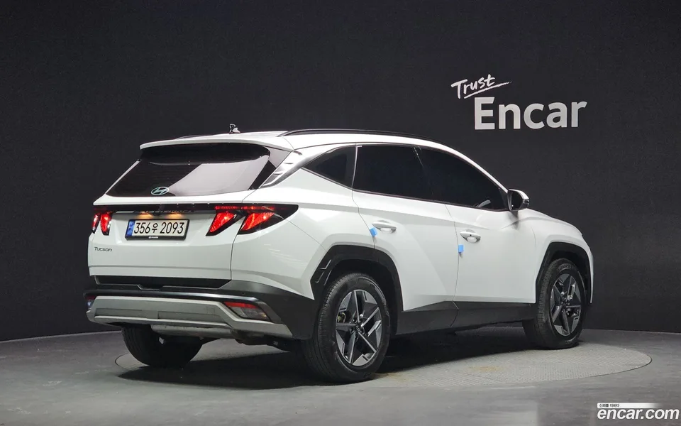 Hyundai Tucson NX4 1.6 2WD 2024 — миниатюра 2