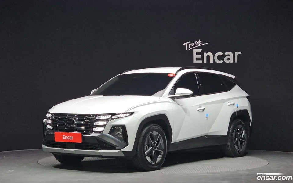 Hyundai Tucson NX4 1.6 2WD 2024 — фото 1, купить с доставкой в Москву