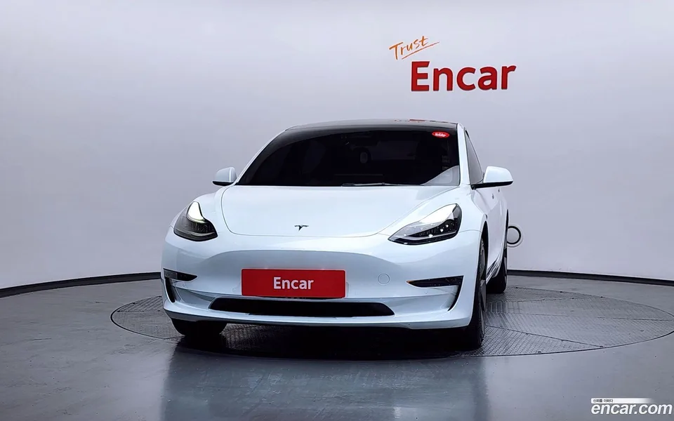 Tesla Model 3 RWD 2022 — миниатюра 3
