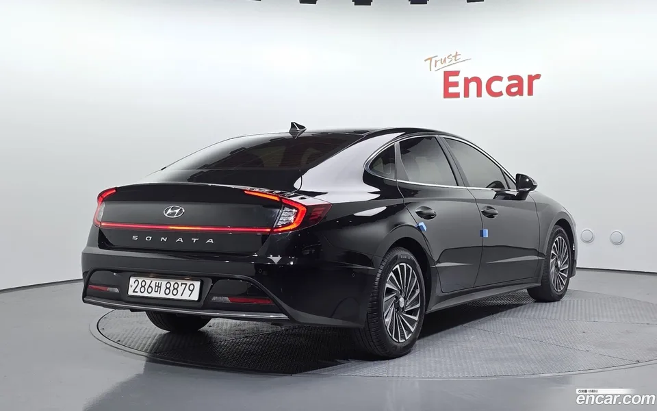 Hyundai Sonata Hybrid 2022 — миниатюра 2