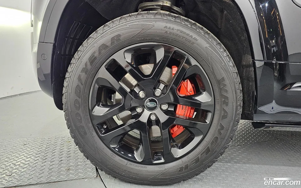 Land Rover Defender 110 P400 X 2023 — миниатюра 5