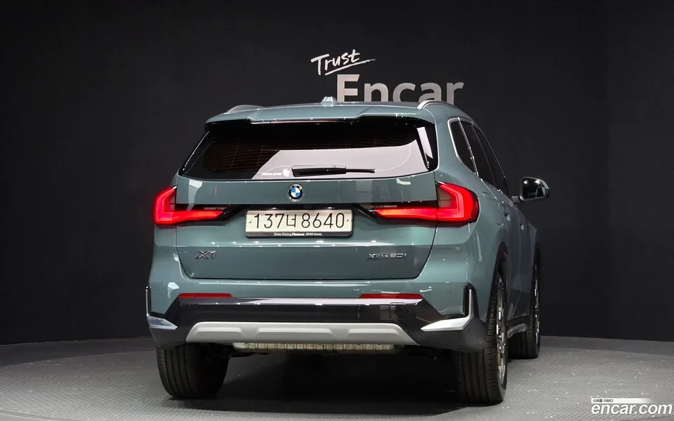 BMW X1 xDrive 20i xLine 2025 — миниатюра 4