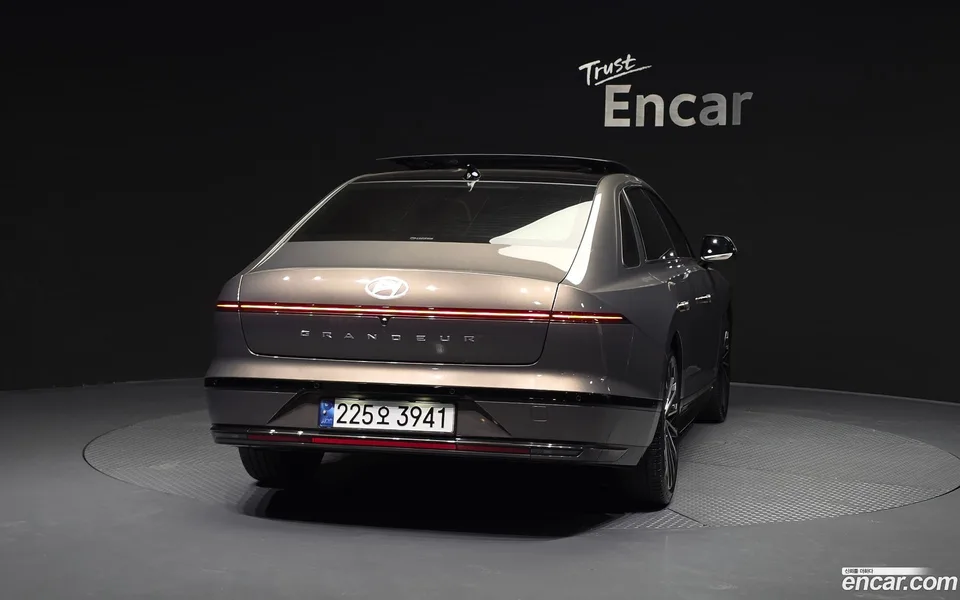 Hyundai Grandeur 2.5 2WD 2023 — миниатюра 4