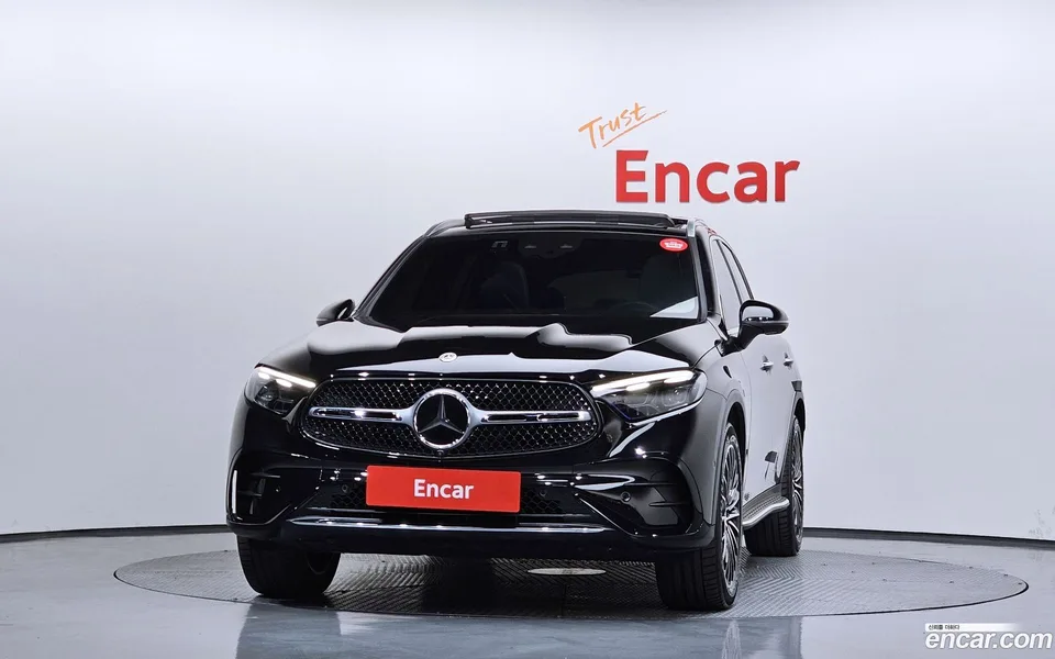 Mercedes-Benz GLC-Class GLC300 4MATIC AMG Line 2023 — миниатюра 3