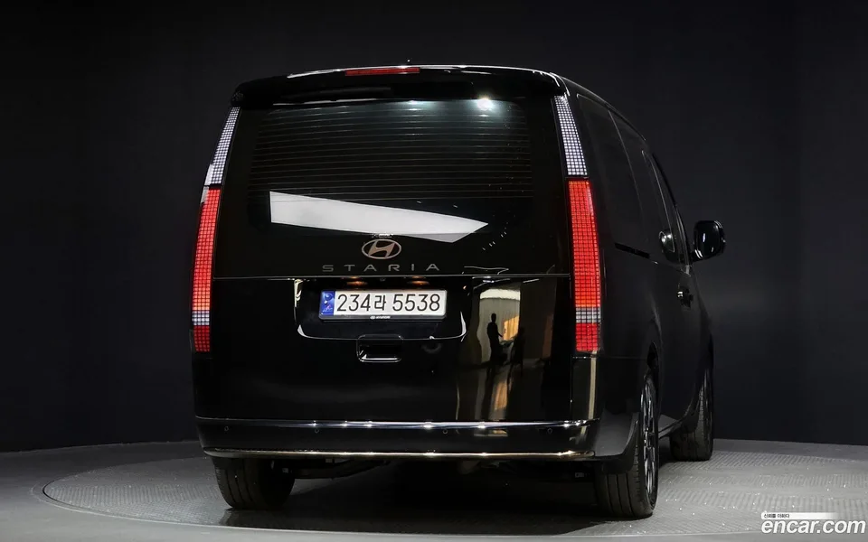 Hyundai Staria HEV 1.6 9 2024 — миниатюра 4