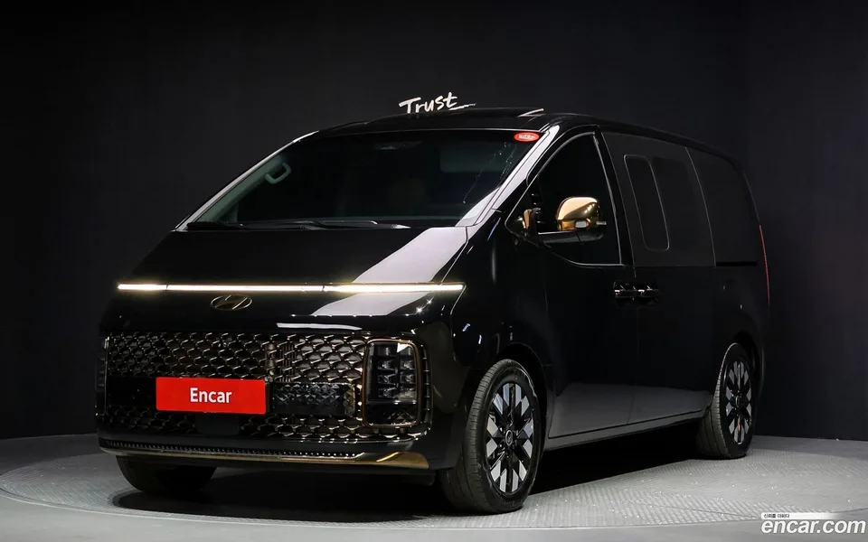 Hyundai Staria HEV 1.6 9 2024 — фото 1, купить с доставкой в Москву