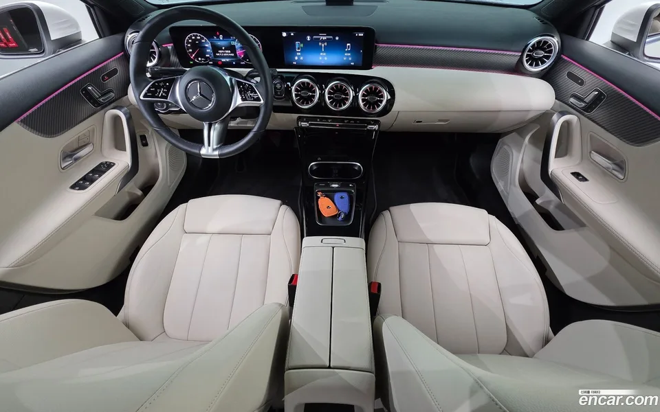 Mercedes-Benz A-Class A220 2024 — миниатюра 2