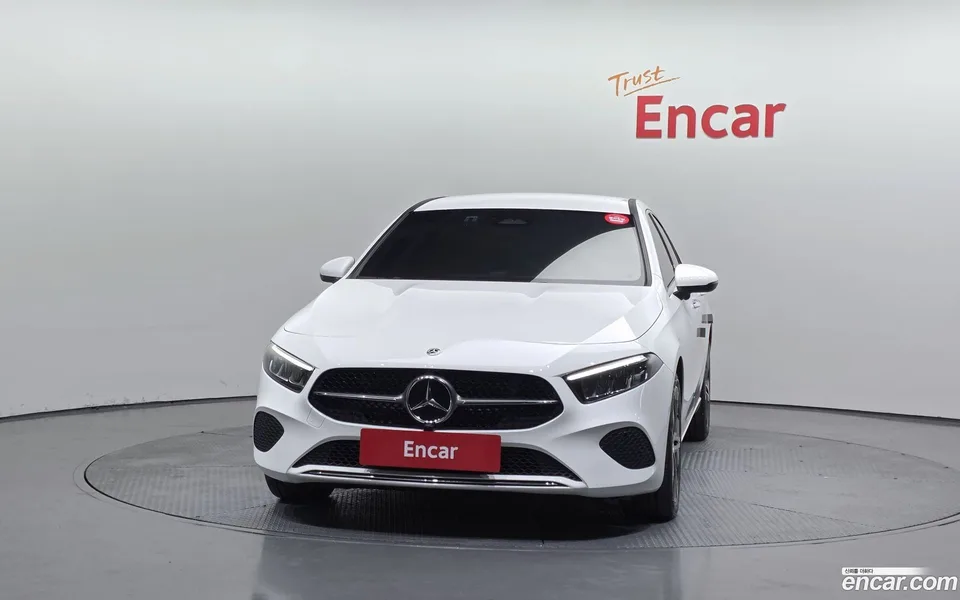 Mercedes-Benz A-Class A220 2024 — миниатюра 3